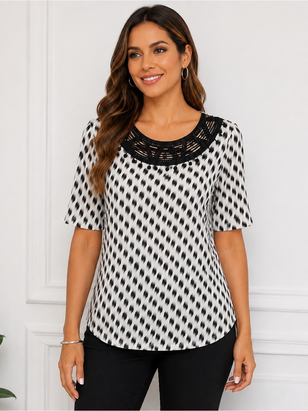 Rafaella Women’s Medium Black White Printed Top Crochet Neckline 100% Cotton